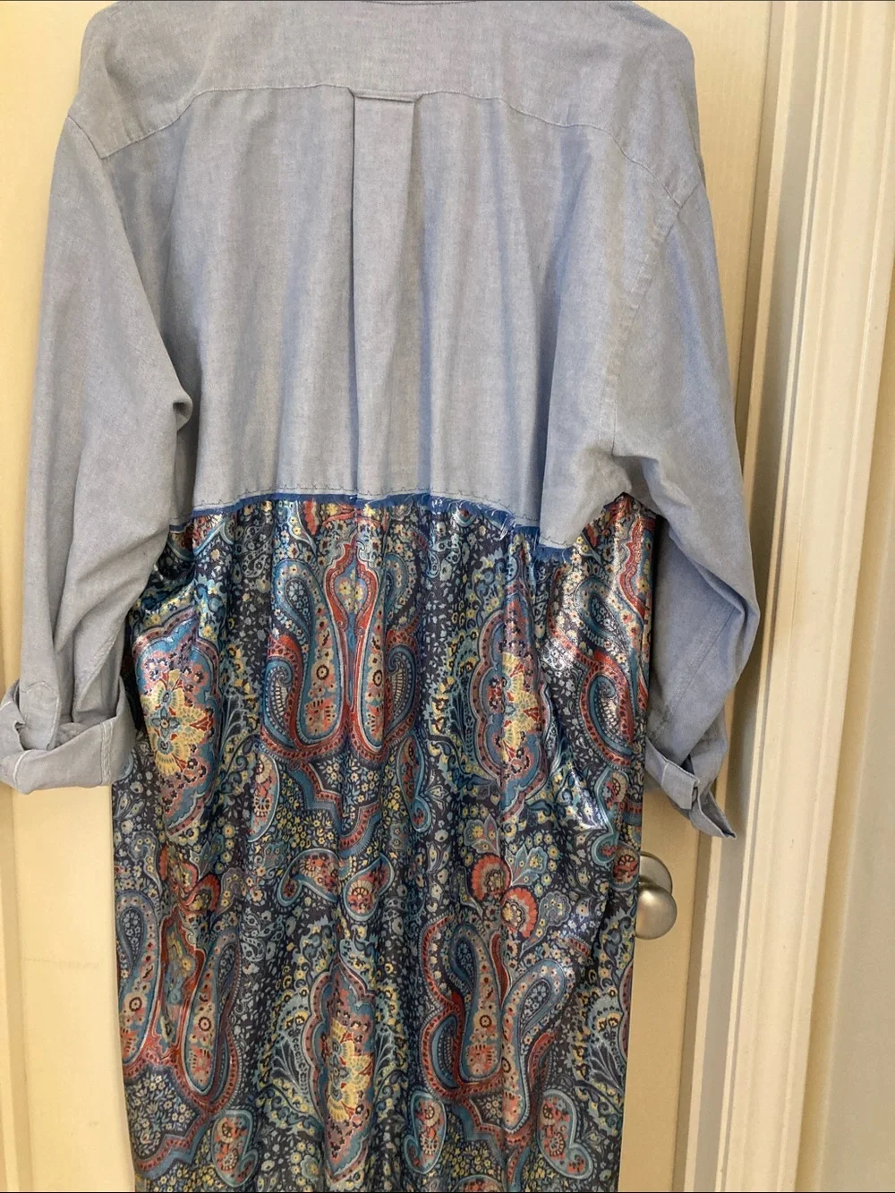 Light Blue Shirt Duster with Blue Paisley Panel - Picture 11 of 13